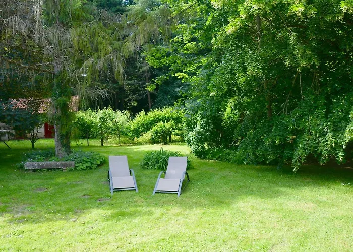 Domaine D Azac * Usson-du-Poitou