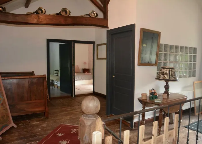 Domaine D Azac Usson-du-Poitou